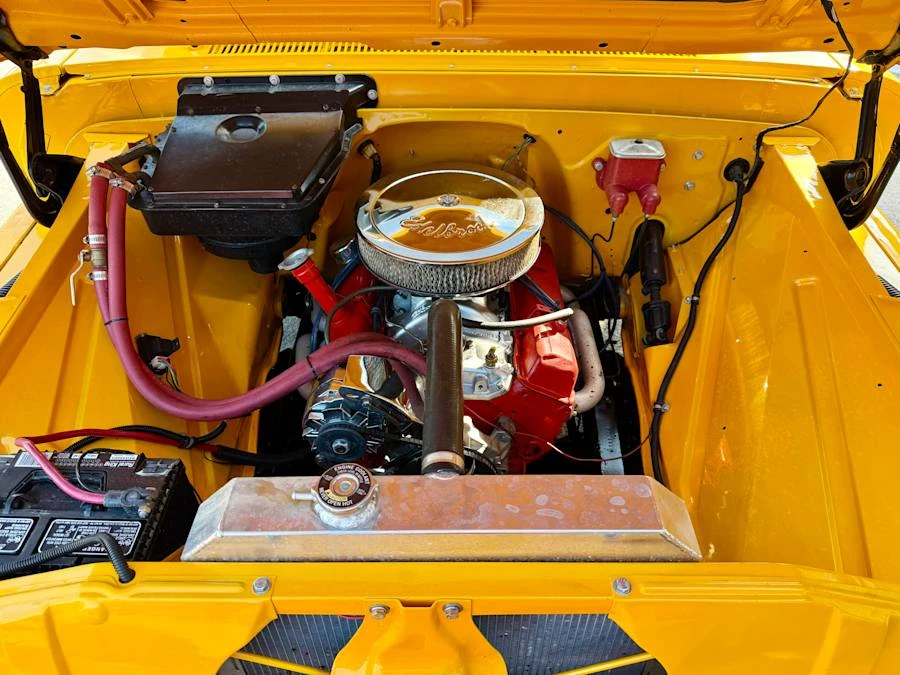 1960 Chevrolet Task Force - Image 28 of 31