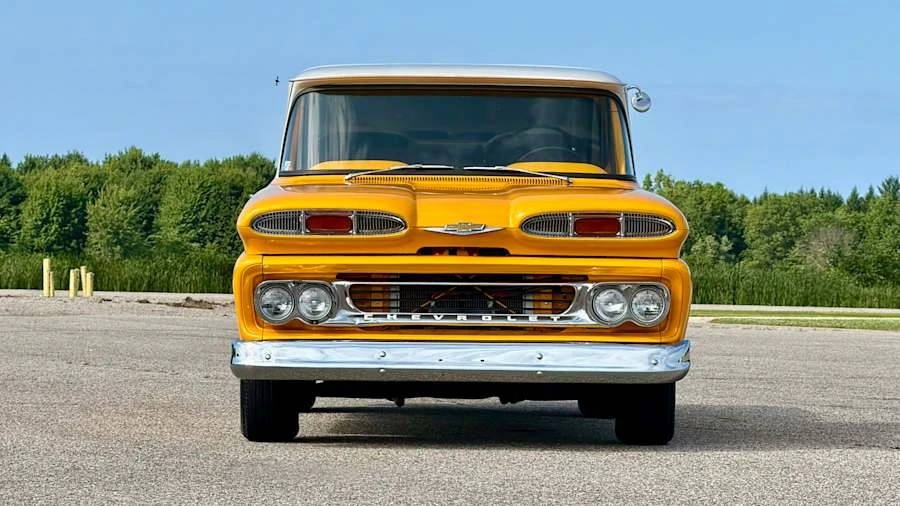 1960 Chevrolet Task Force - Image 4 of 31