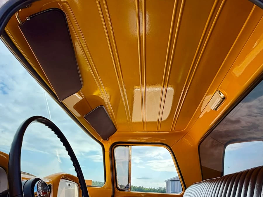 1960 Chevrolet Task Force - Image 23 of 31