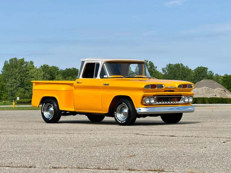 1960 Chevrolet Task Force - Image 9 of 31