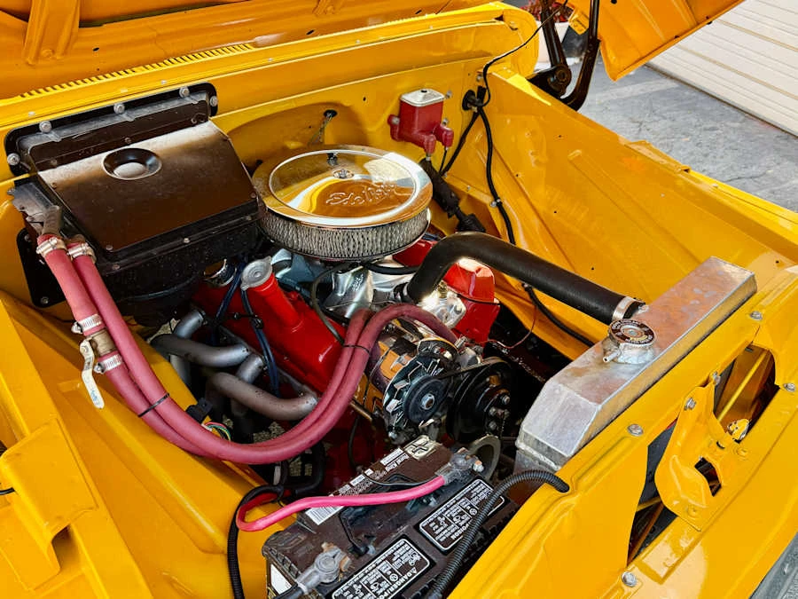 1960 Chevrolet Task Force - Image 29 of 31