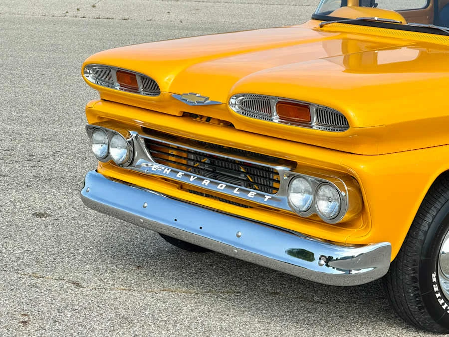 1960 Chevrolet Task Force - Image 18 of 31