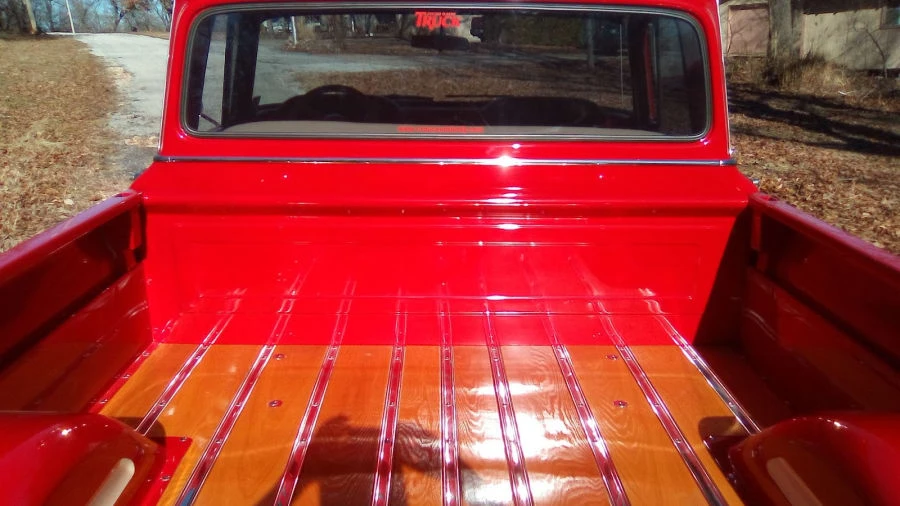 1960 Chevrolet Task Force - Image 7 of 24