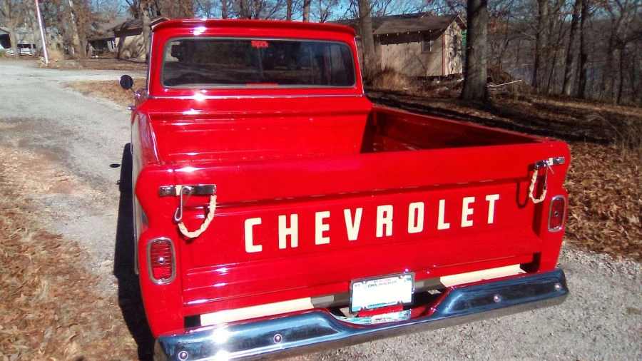 1960 Chevrolet Task Force - Image 6 of 24