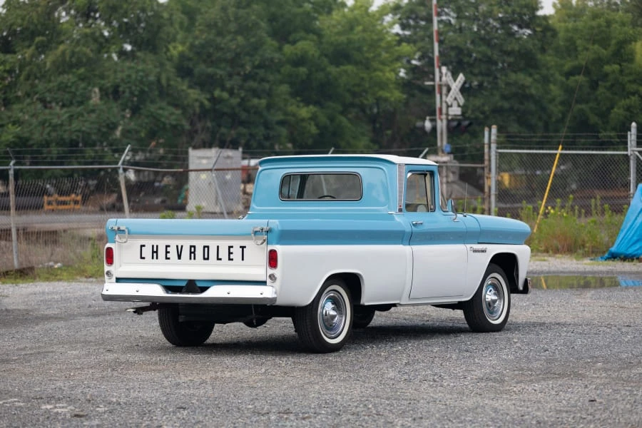 1960 Chevrolet Task Force - Image 3 of 29