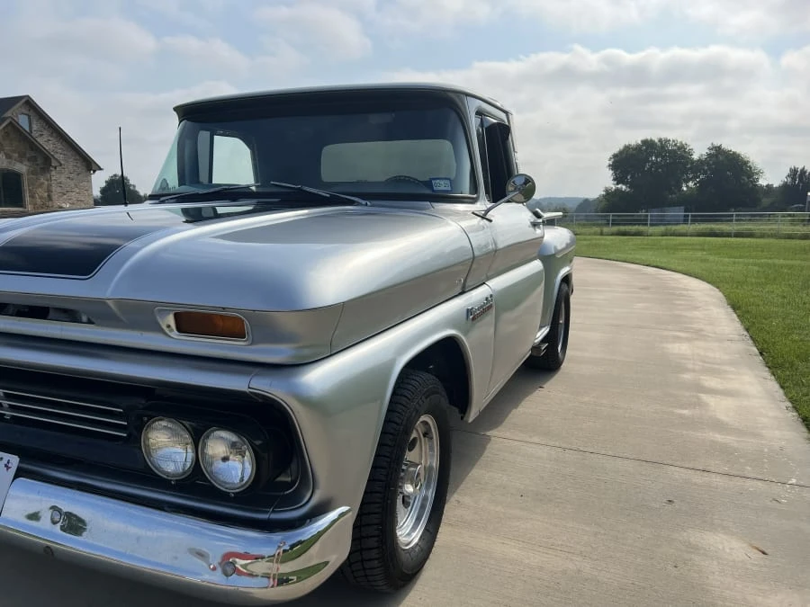 1960 Chevrolet Task Force - Image 5 of 13