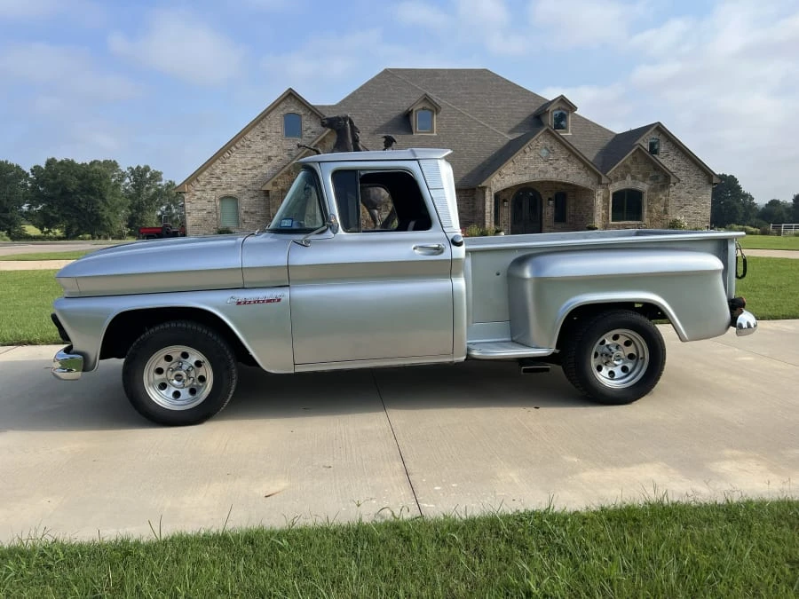 1960 Chevrolet Task Force - Image 2 of 13