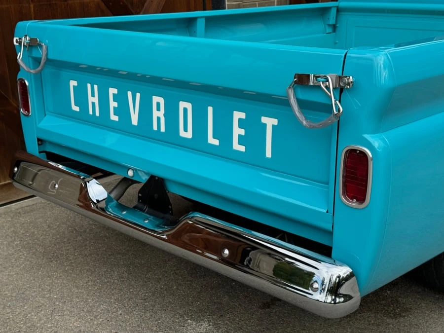 1960 Chevrolet Task Force - Image 8 of 29