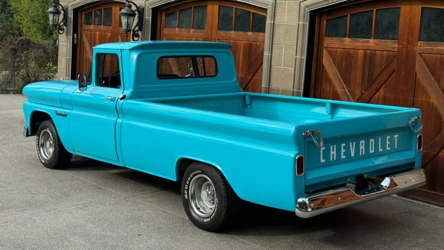 1960 Chevrolet Task Force - Image 6 of 29