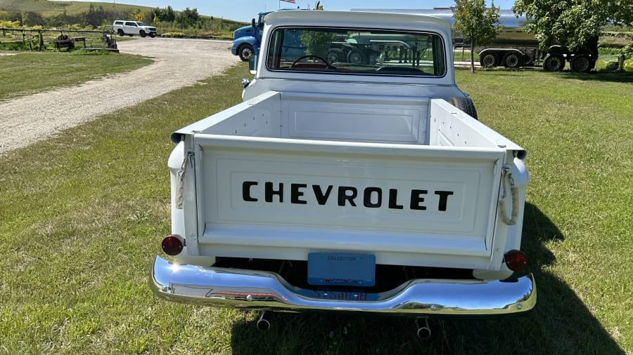 1960 Chevrolet Task Force - Image 4 of 13
