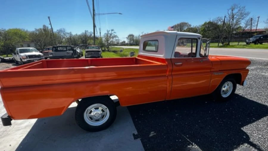 1960 Chevrolet Task Force - Image 3 of 9