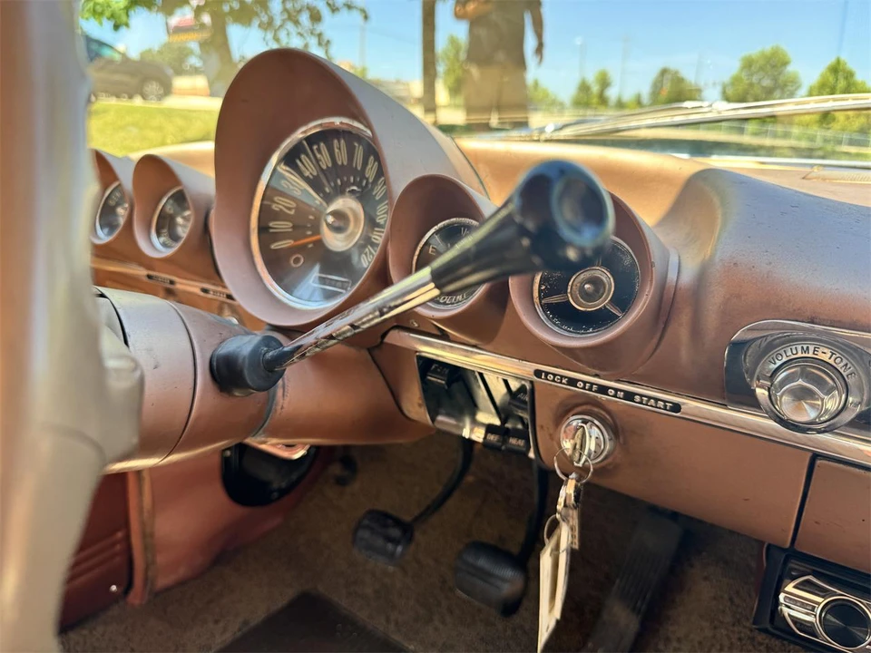 1960 Chevrolet Bel Air 5th Gen - Image 24 of 31