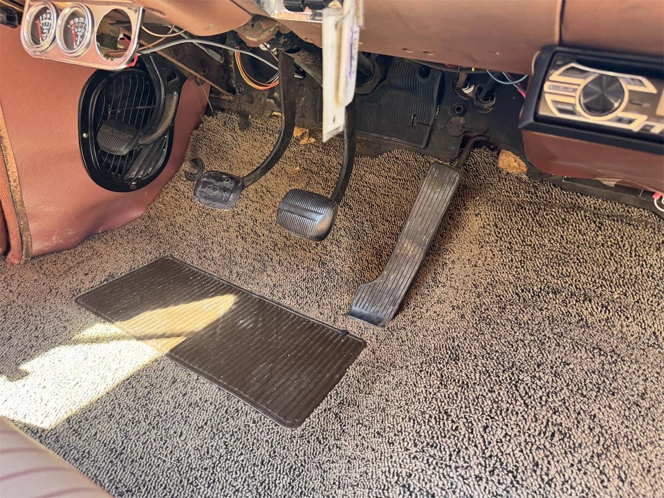 1960 Chevrolet Bel Air 5th Gen - Image 25 of 31