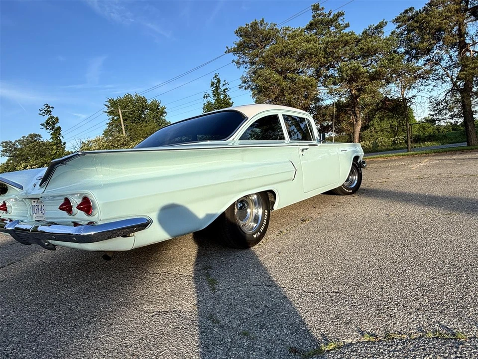1960 Chevrolet Biscayne - Image 6 of 15
