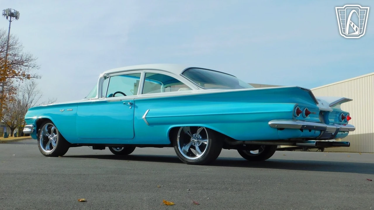 1960 Chevrolet Biscayne - Image 17 of 21