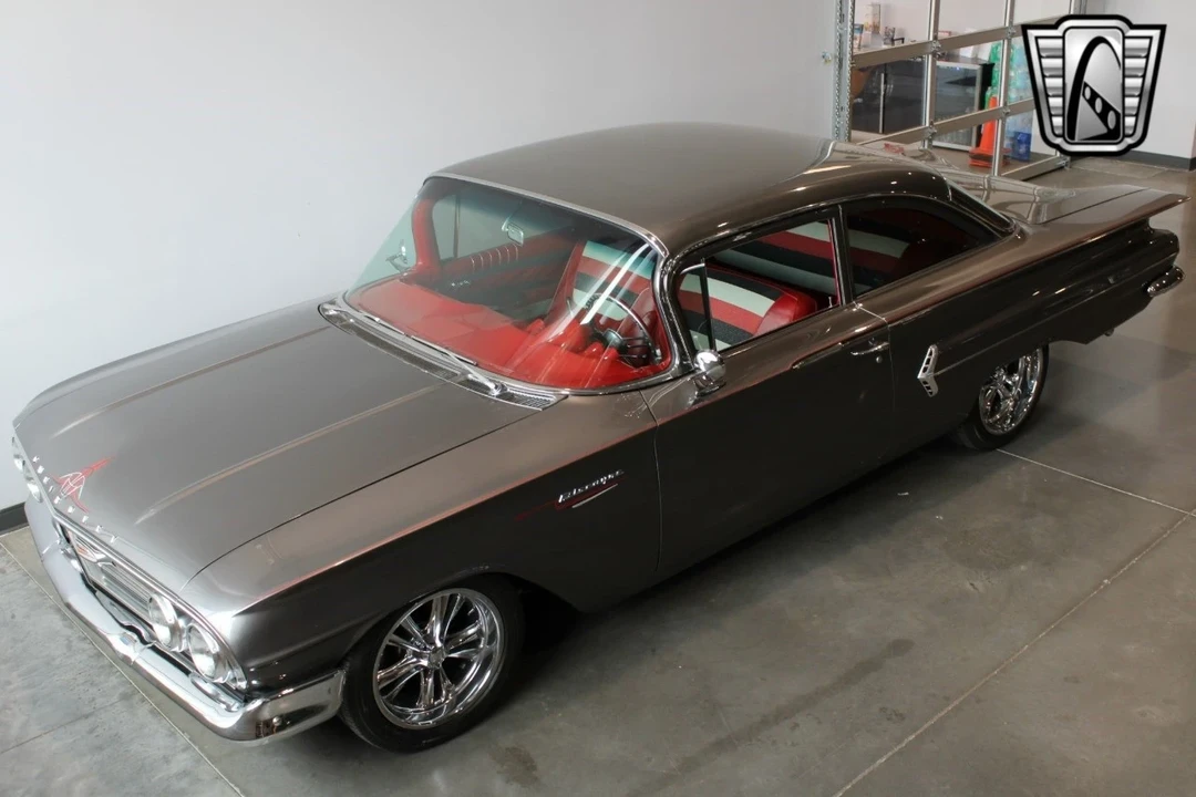 1960 Chevrolet Biscayne - Image 8 of 12