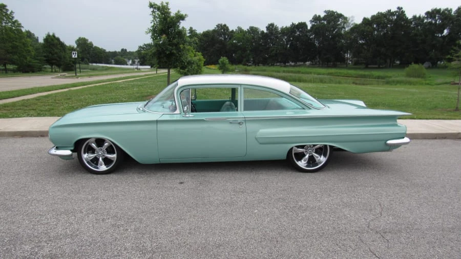 1960 Chevrolet Biscayne - Image 2 of 8