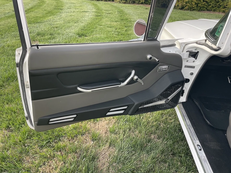 1960 Chevrolet Biscayne - Image 8 of 19