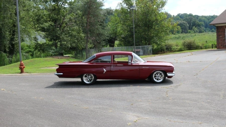 1960 Chevrolet Biscayne - Image 10 of 11