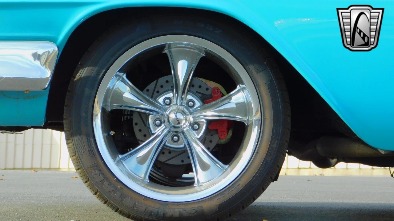1960 Chevrolet Biscayne - Image 11 of 21