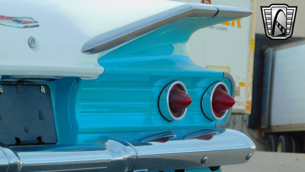 1960 Chevrolet Biscayne - Image 10 of 21