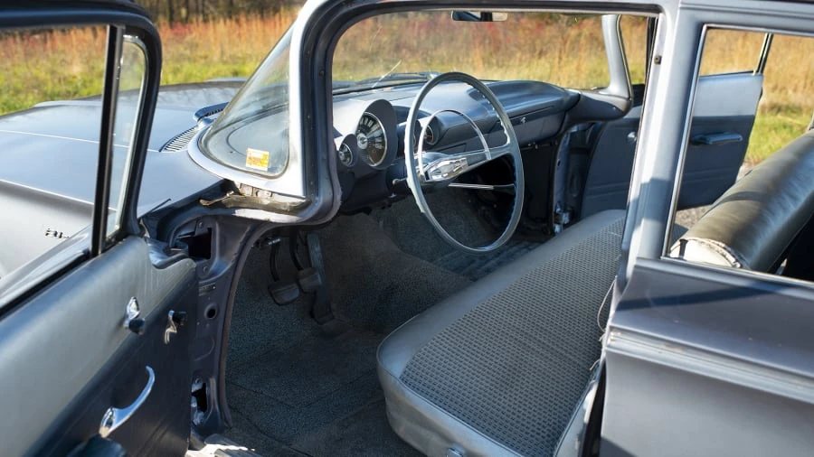 1960 Chevrolet Biscayne - Image 4 of 12