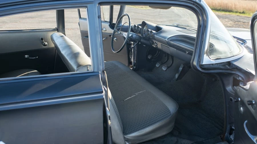 1960 Chevrolet Biscayne - Image 5 of 12