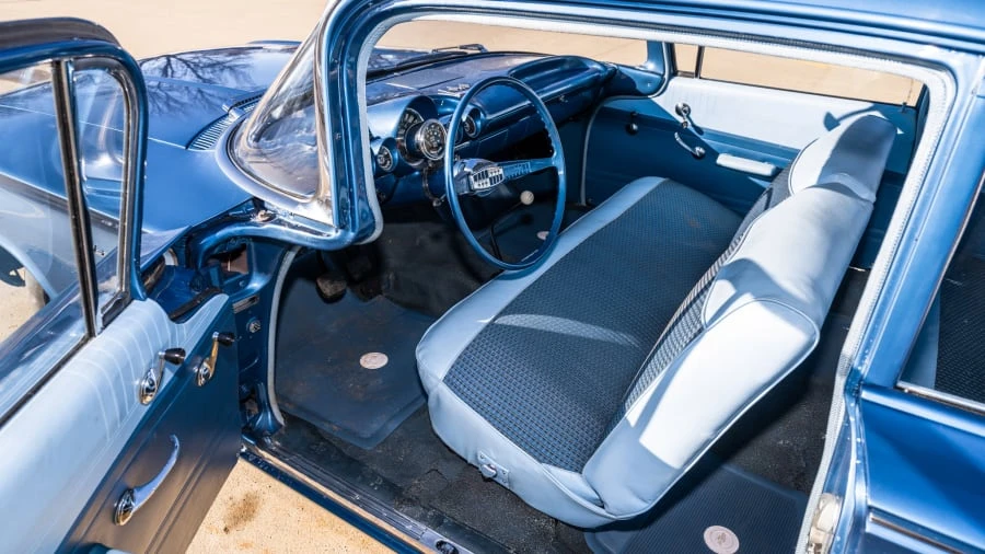 1960 Chevrolet Biscayne - Image 4 of 31