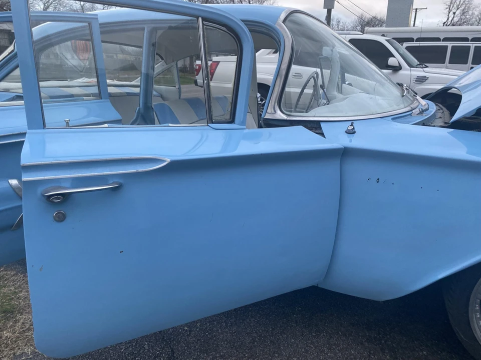 1960 Chevrolet Biscayne - Image 26 of 31
