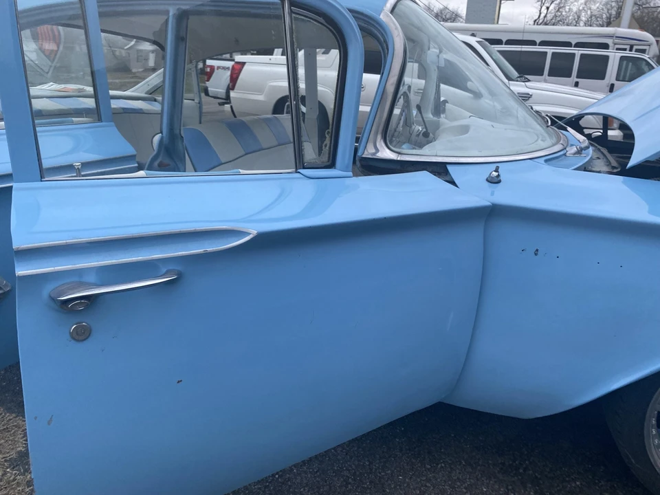 1960 Chevrolet Biscayne - Image 27 of 31