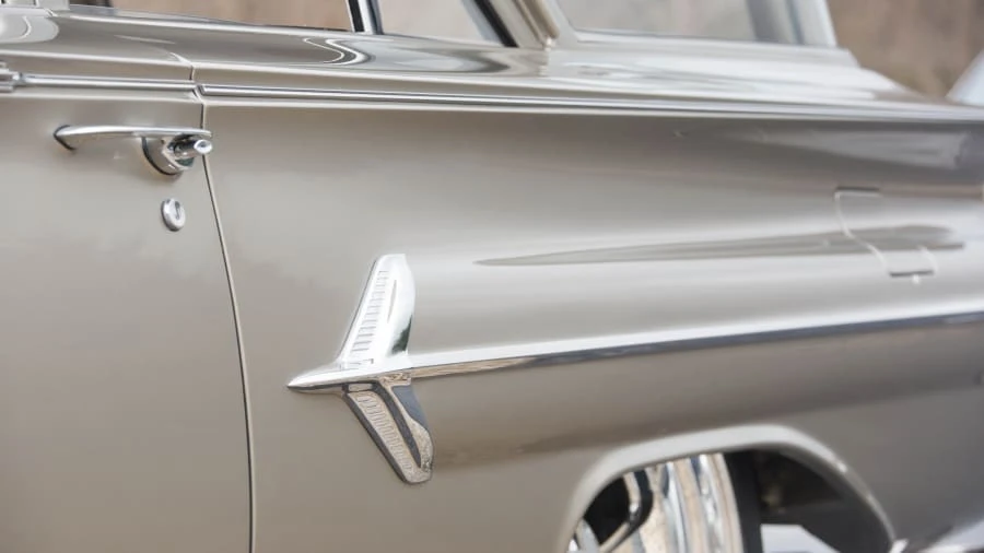 1960 Chevrolet Biscayne - Image 11 of 12