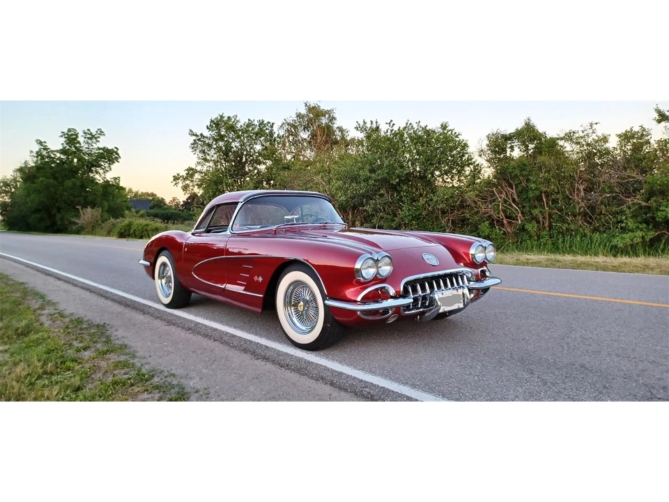 1960 Chevrolet Corvette C1 - Image 2 of 31