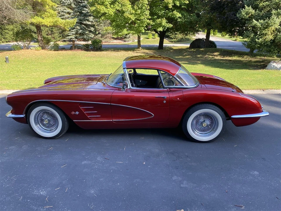 1960 Chevrolet Corvette C1 - Image 4 of 31