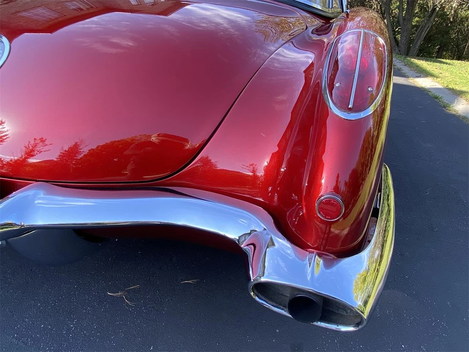 1960 Chevrolet Corvette C1 - Image 12 of 31