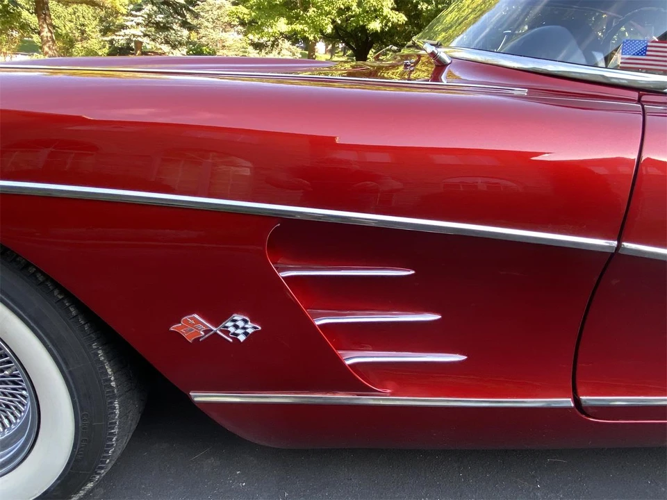 1960 Chevrolet Corvette C1 - Image 13 of 31