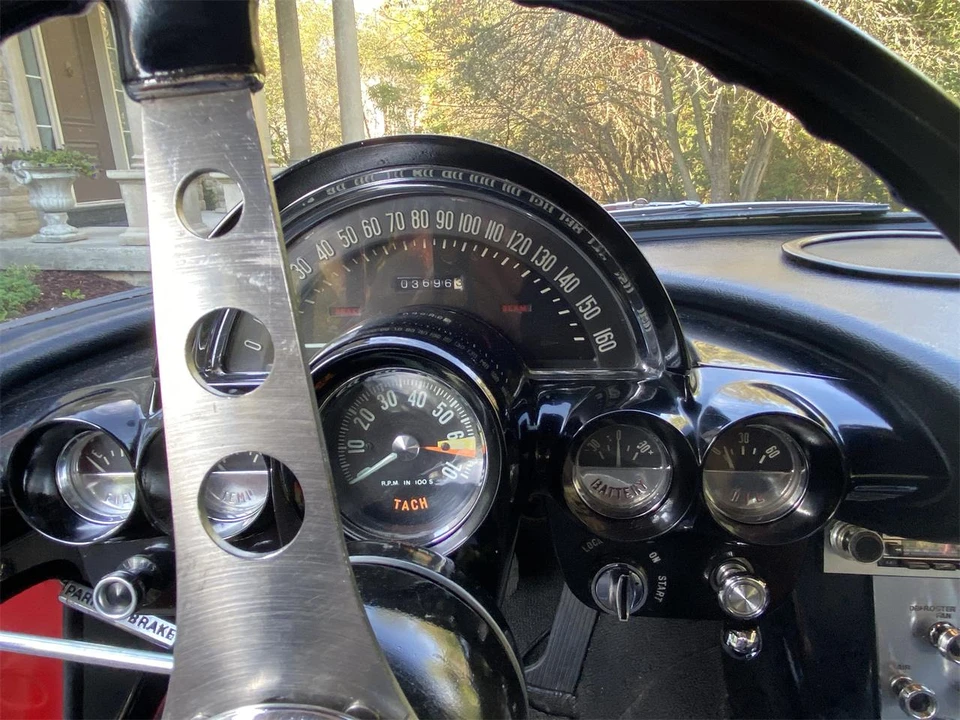 1960 Chevrolet Corvette C1 - Image 18 of 31