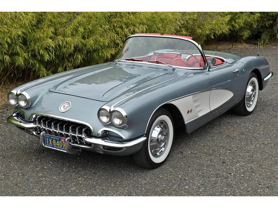 1960 Chevrolet Corvette C1 - Image 2 of 31