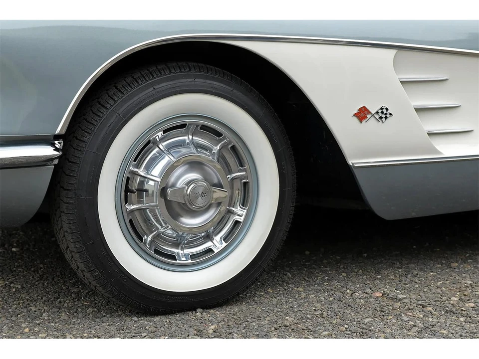 1960 Chevrolet Corvette C1 - Image 3 of 31