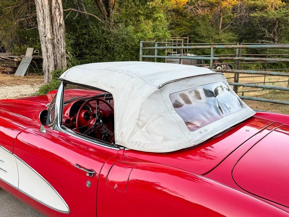 1960 Chevrolet Corvette C1 - Image 14 of 31