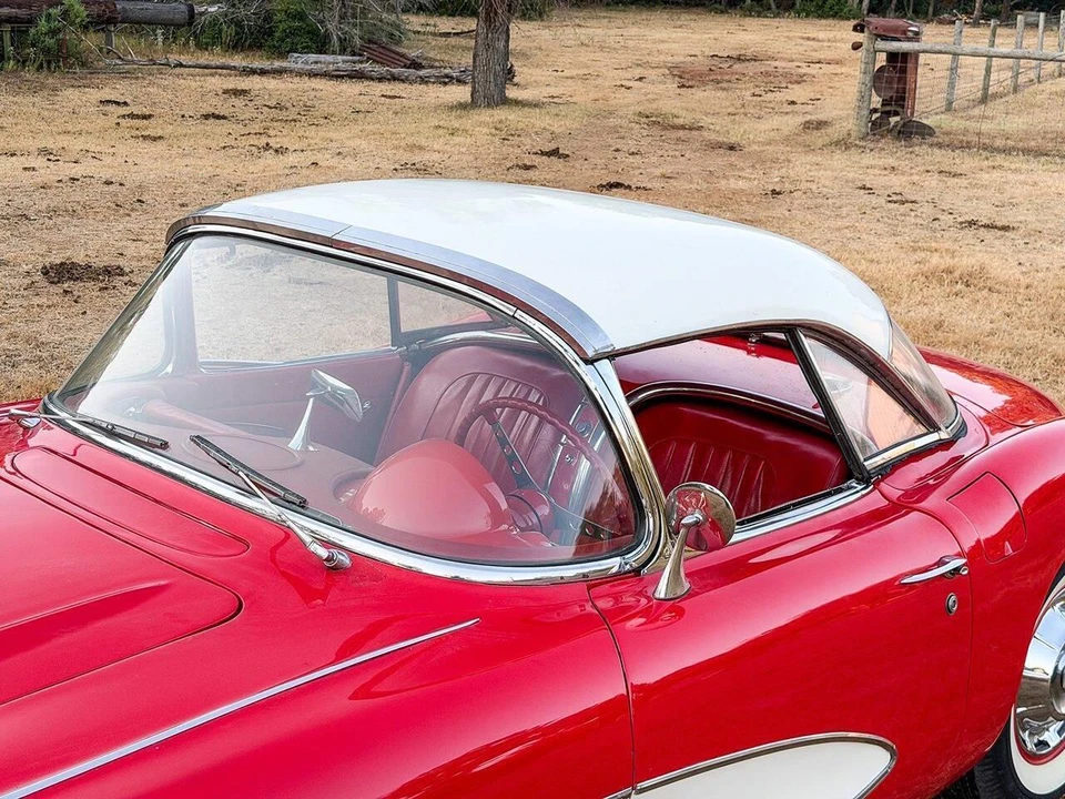 1960 Chevrolet Corvette C1 - Image 17 of 31