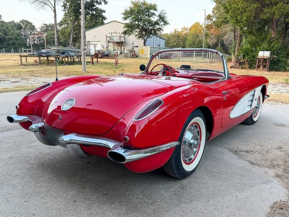 1960 Chevrolet Corvette C1 - Image 10 of 31