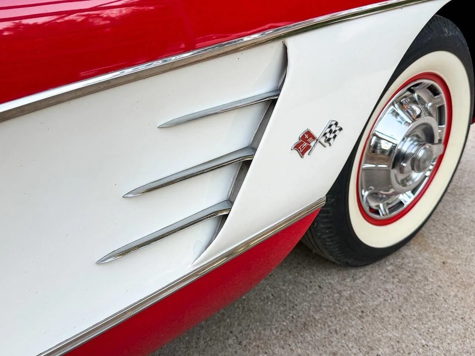 1960 Chevrolet Corvette C1 - Image 12 of 31
