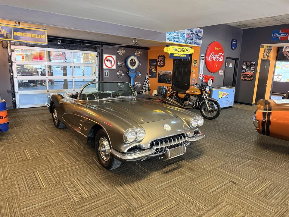 1960 Chevrolet Corvette C1 - Image 5 of 15