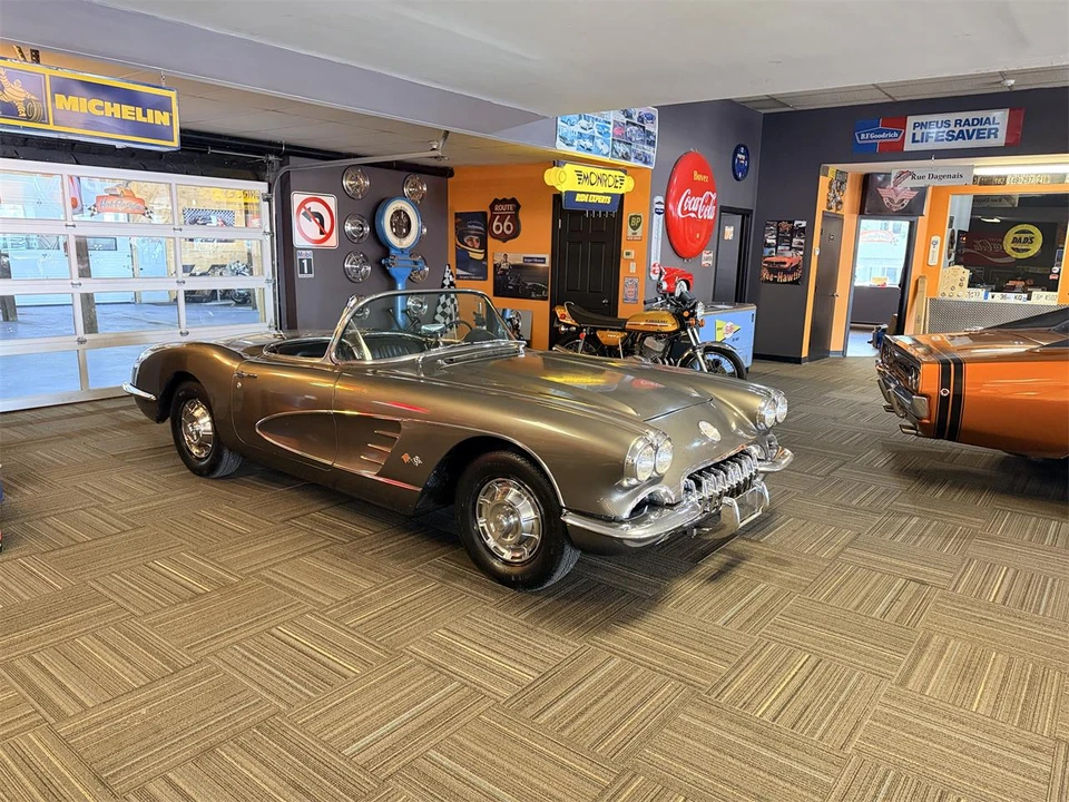 1960 Chevrolet Corvette C1 - Image 6 of 15