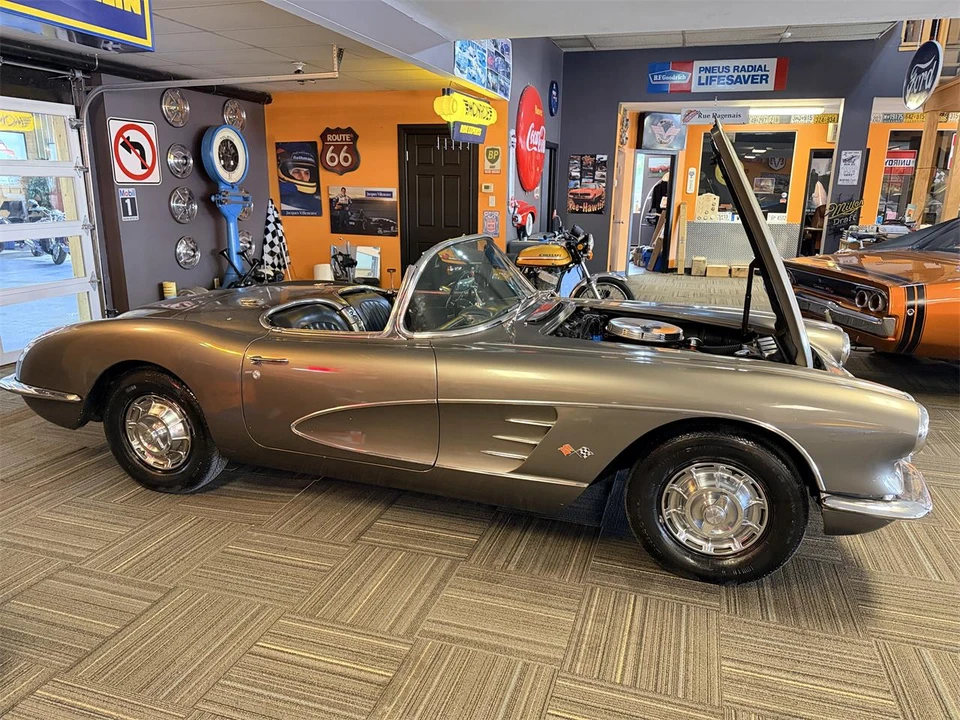 1960 Chevrolet Corvette C1 - Image 10 of 15