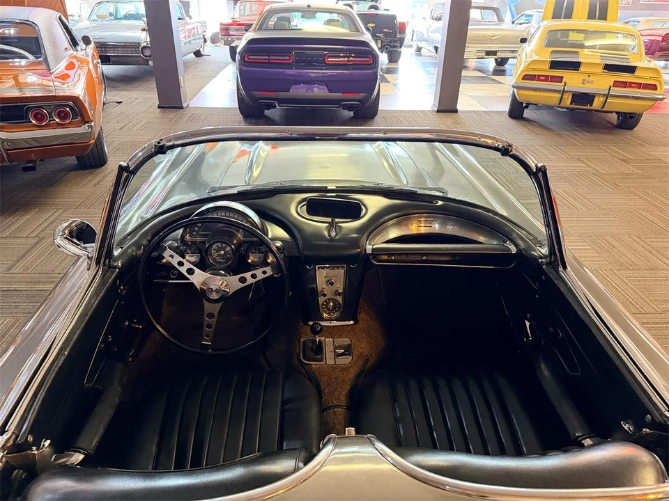 1960 Chevrolet Corvette C1 - Image 14 of 15