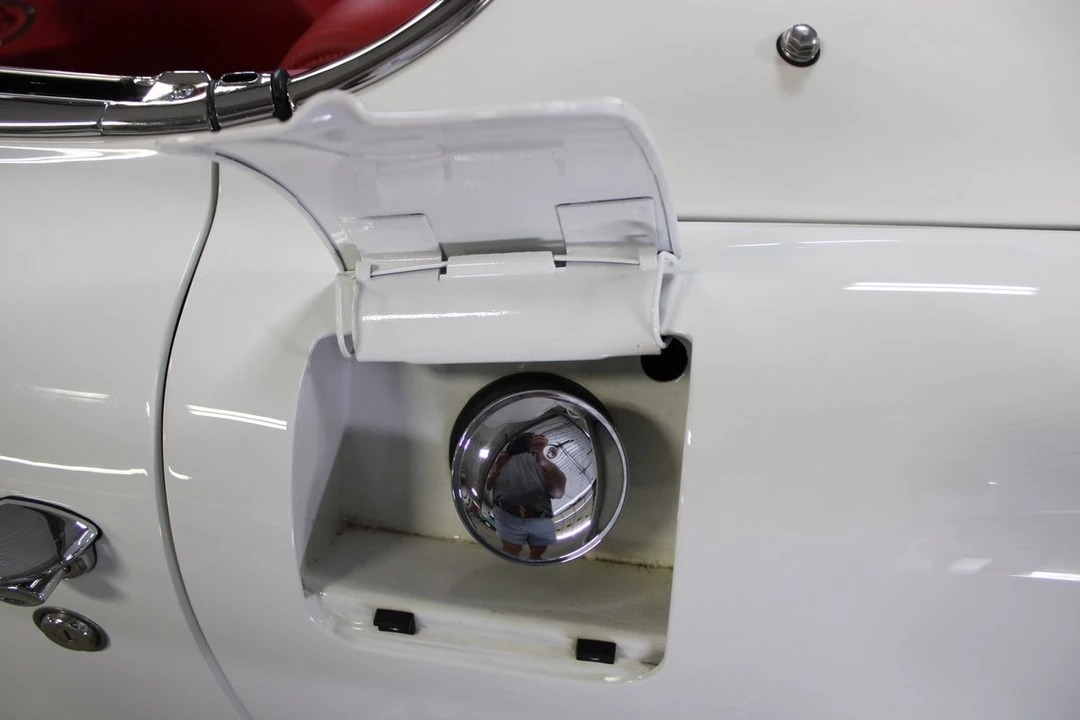 1960 Chevrolet Corvette C1 - Image 30 of 31