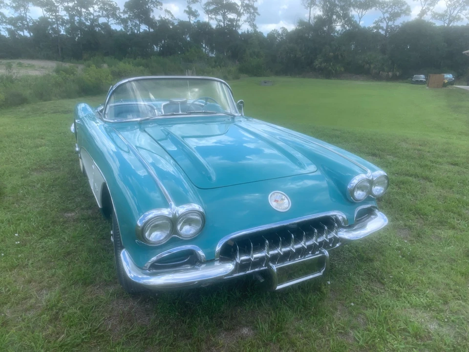 1960 Chevrolet Corvette C1 - Image 2 of 25