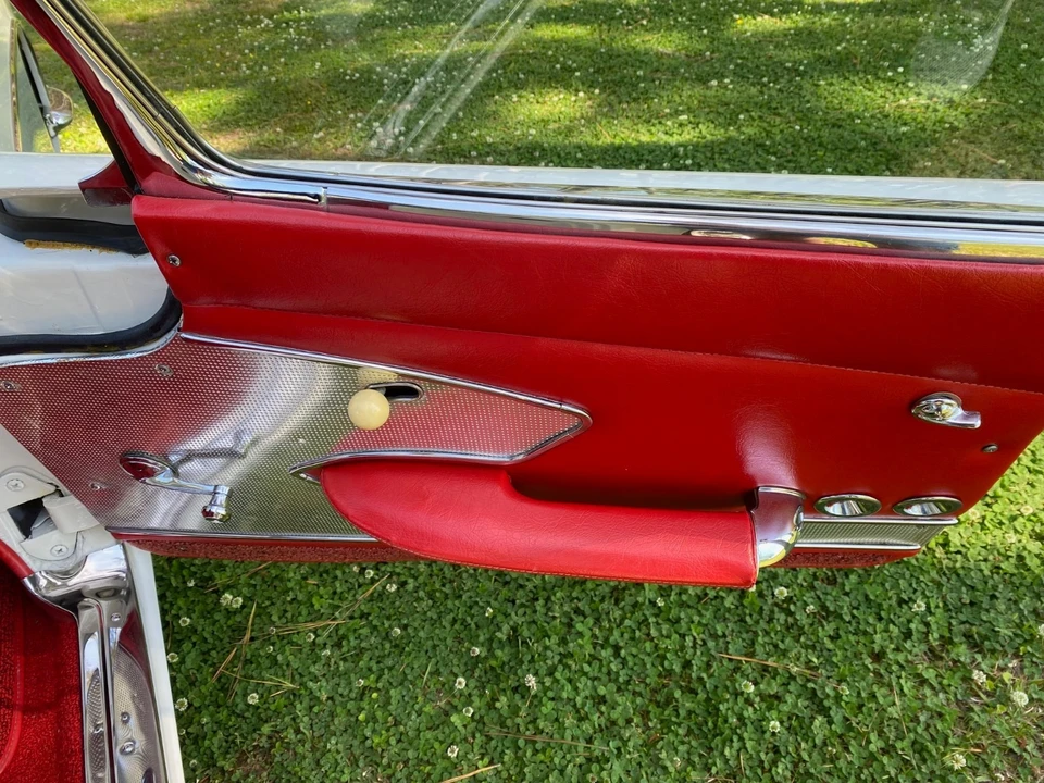 1960 Chevrolet Corvette C1 - Image 16 of 18