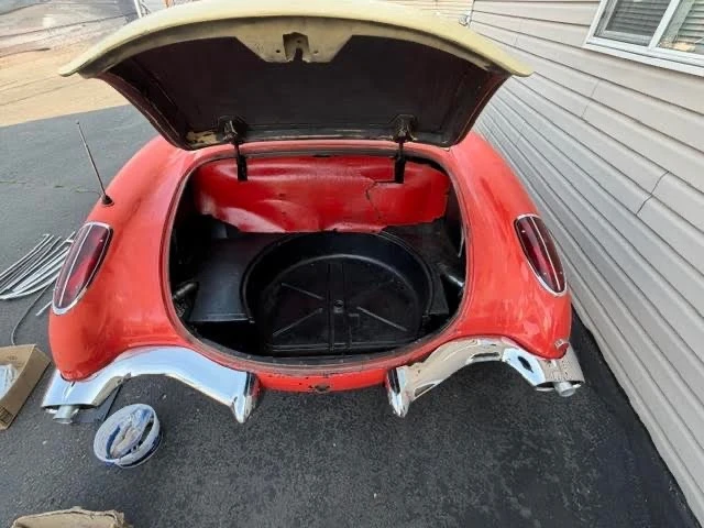 1960 Chevrolet Corvette C1 - Image 14 of 28
